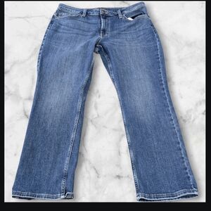 Lee Women's Regular Fit Straight Leg Mid Rise Short Jeans (Size:14 Short )